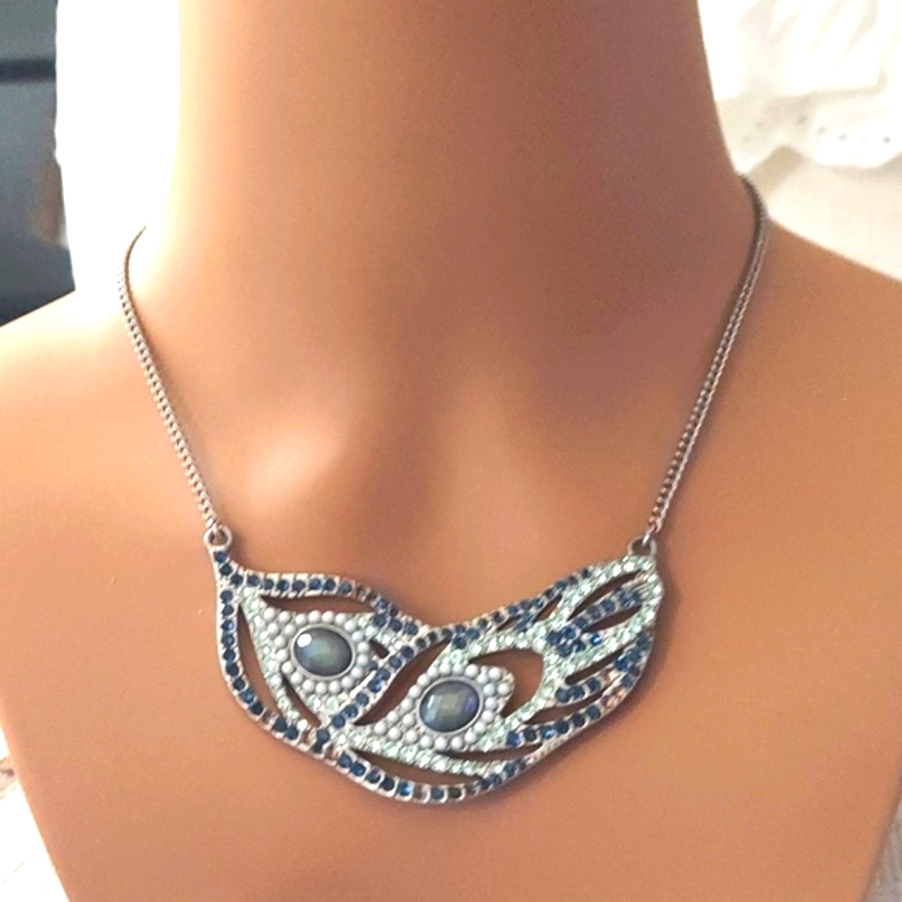 Vintage Rhinestone Avant Gaurd Pendant Statement silver Choker Necklace